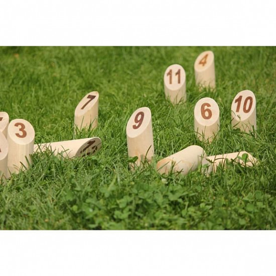 Venkovní hra Mölkky