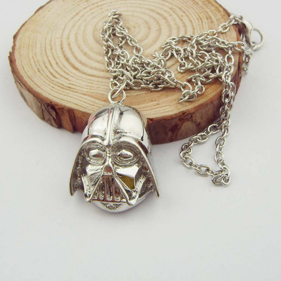 Řetízek Star Wars (Hvězdné války) - Darth Vader (stříbrný)