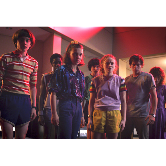 Řetízek Stranger Things - Červená ( logo)