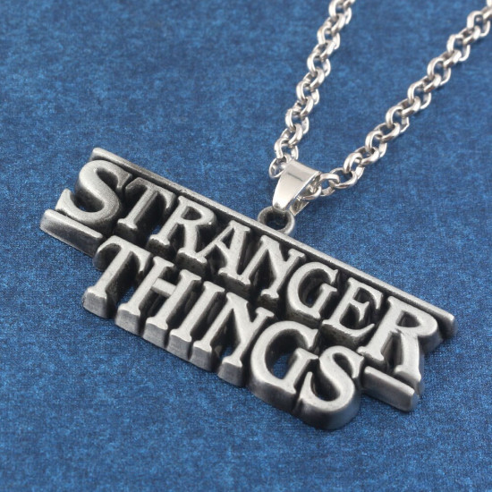 Řetízek Stranger Things - Stříbrná (logo)