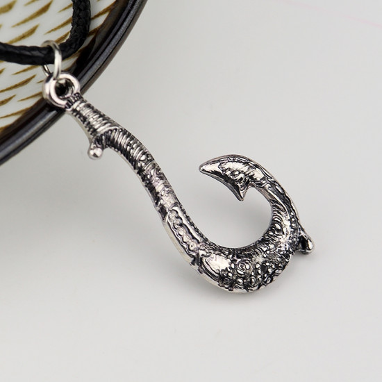 Náhrdelník Odvážná Vaiana (Moana) - Mauiův hák (stříbrný)
