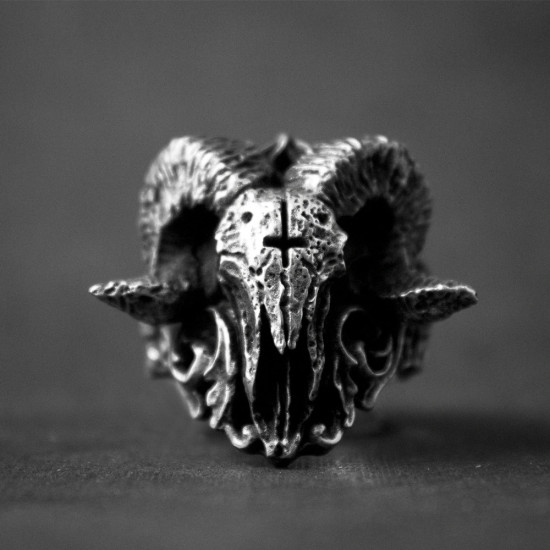 Prsten - Lebka satanického démona (chirurgická ocel)